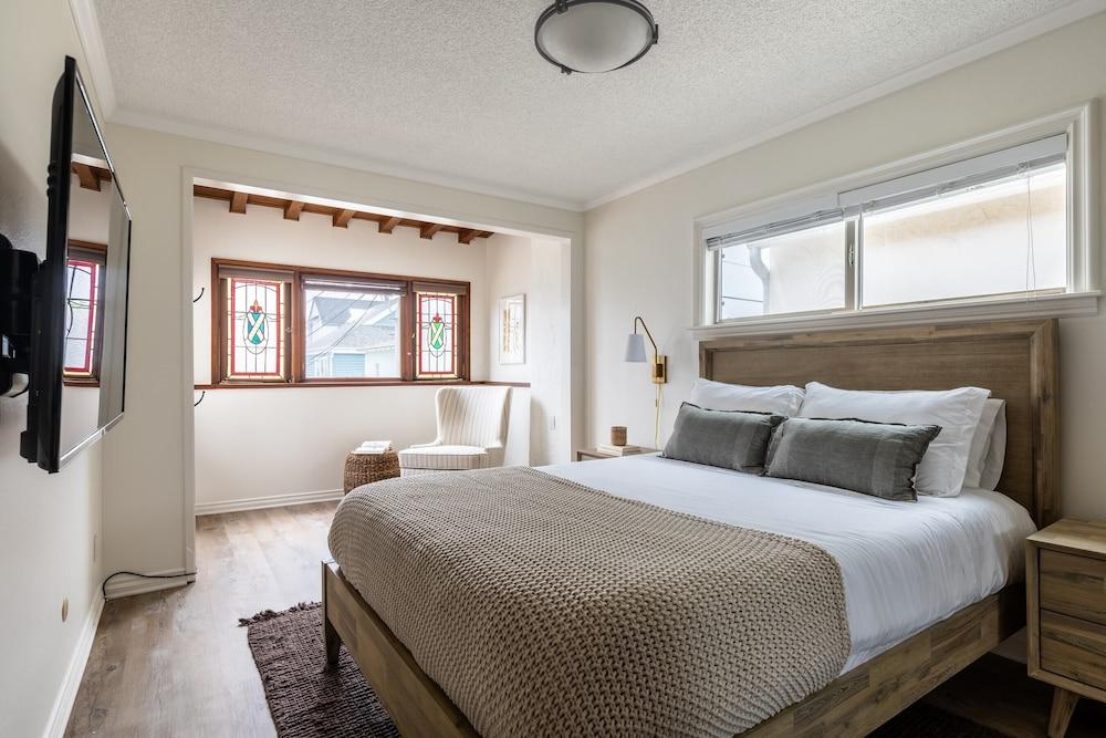 Bayside Buyout by Avantstay 6 Beachfront Homes