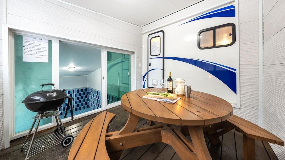 Yangpyeong Smile Caravan Pension