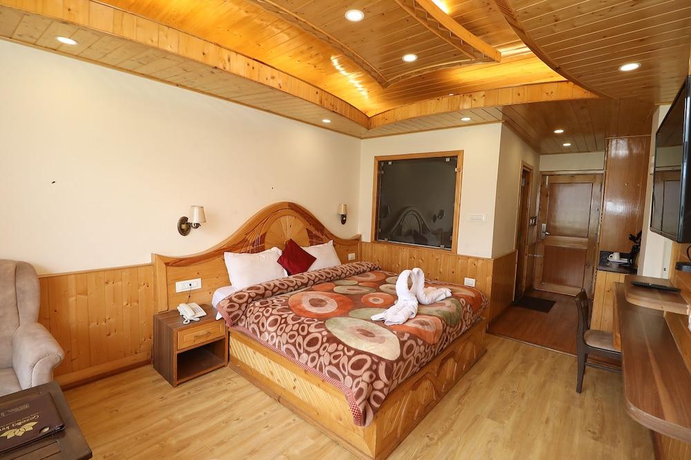 Gezellig Inn - Golden Apple