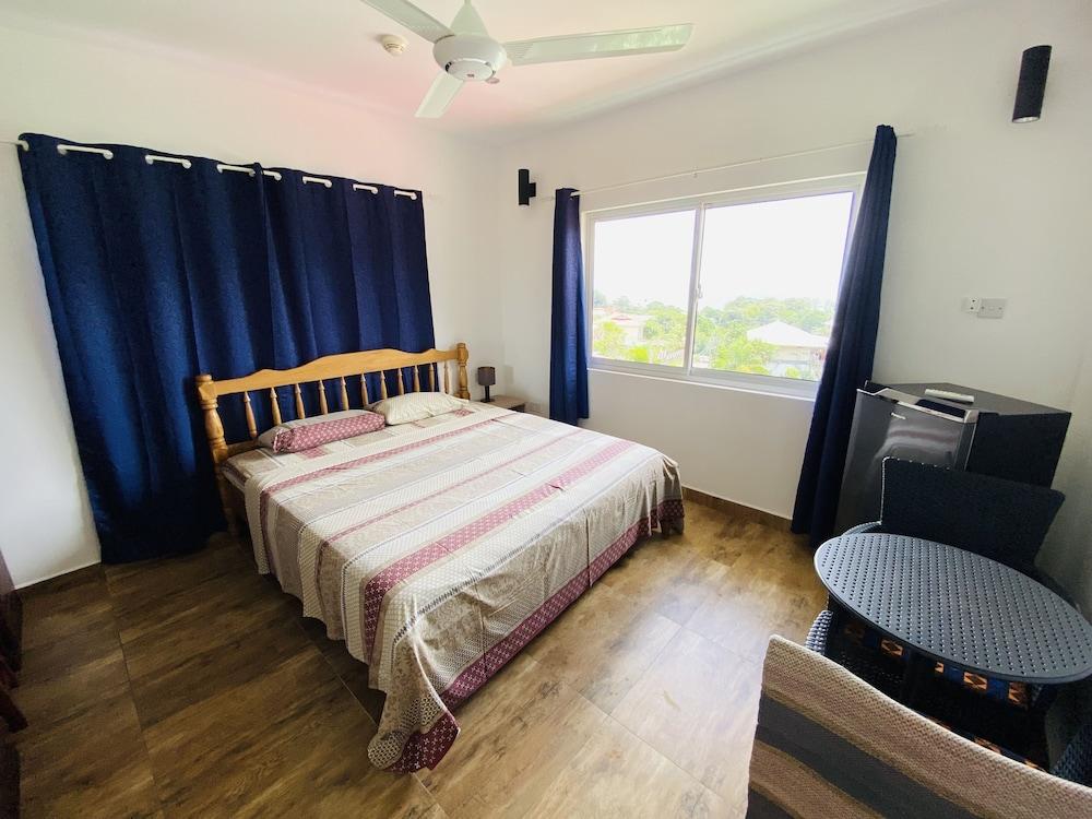 Oceanic View Apartments