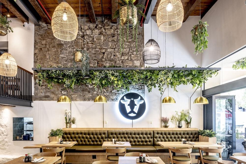 Studio @ 50 Bree Street - The Barracks 324