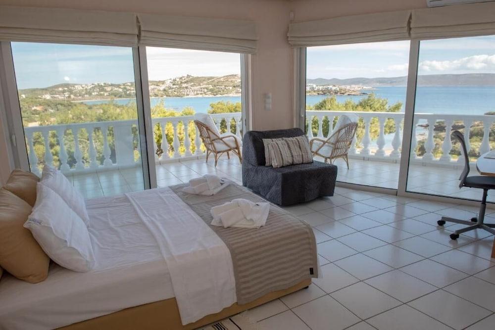 Sounio Golden View Villas
