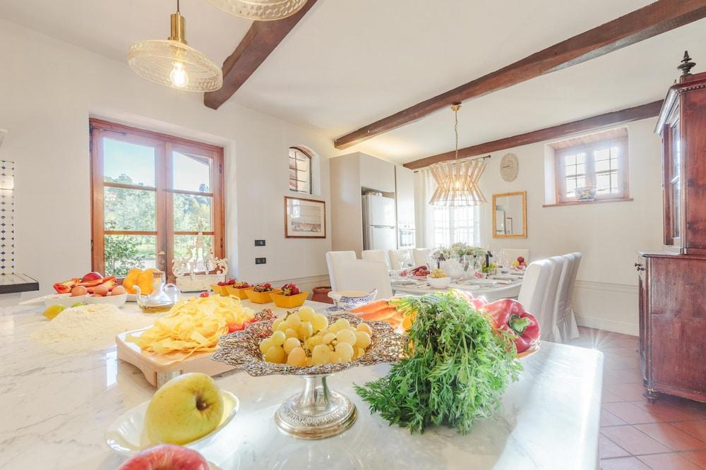 Amore Farmhouse Retreat