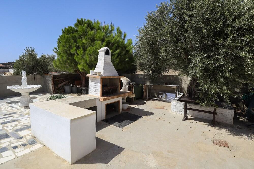 Captivating 2-bed House