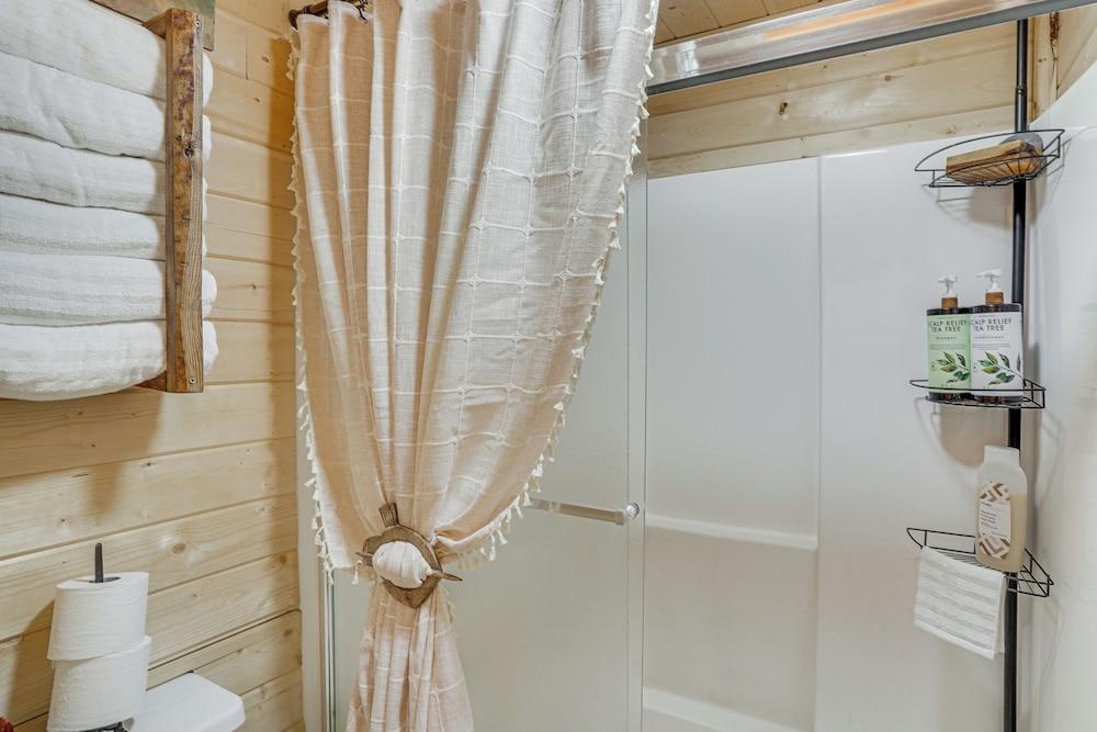 Brian Head Chalet w/ Mountain Views, Near Skiing!