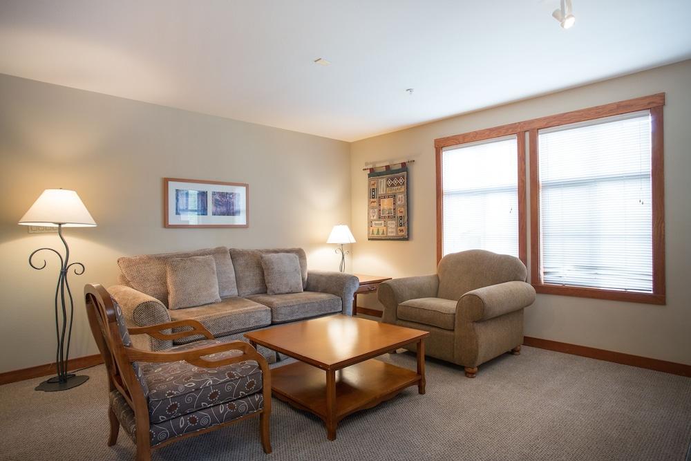 1201 - Two Bedroom Standard Eagle Springs West 2 Condo by RedAwning