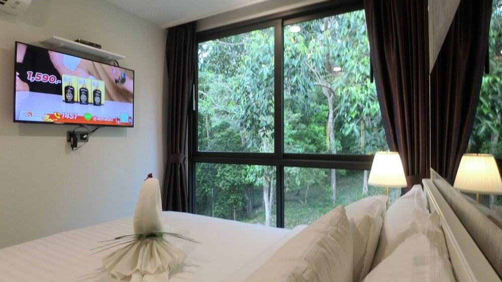 Ao504 - 1 Bdr Condo Top Floor Forest View, Ao Nang