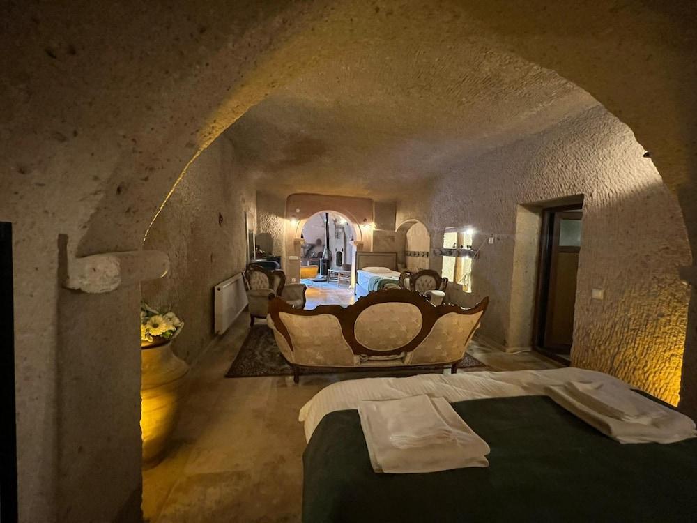 Yeşilöz Inn Cave Otel