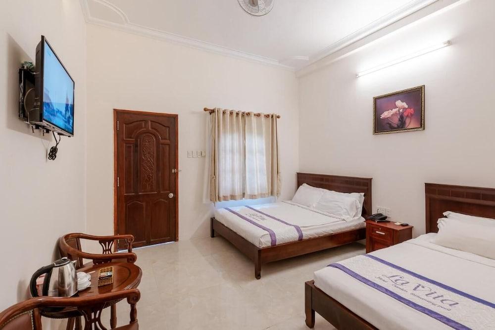 Suncosy Central Resort