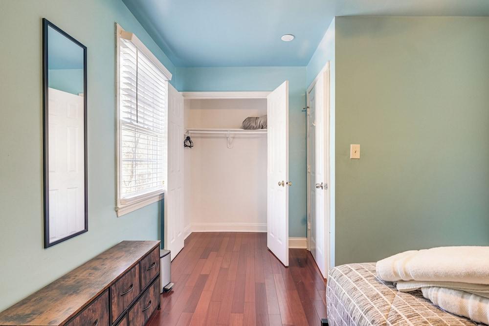 Pet-friendly Silver Spring Home: 2 Mi to Downtown!