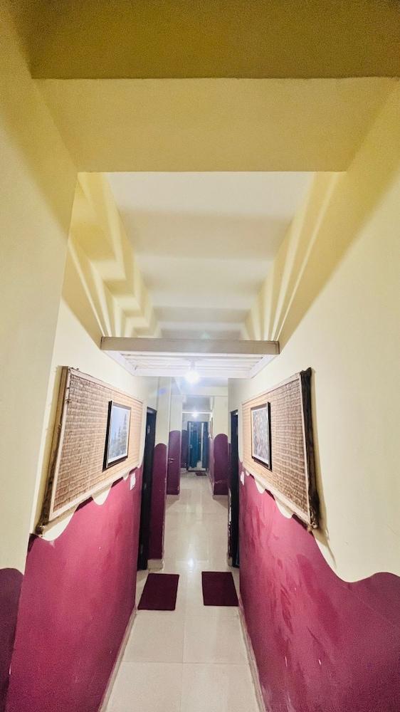 Goroomgo Sriyansh Inn Puri