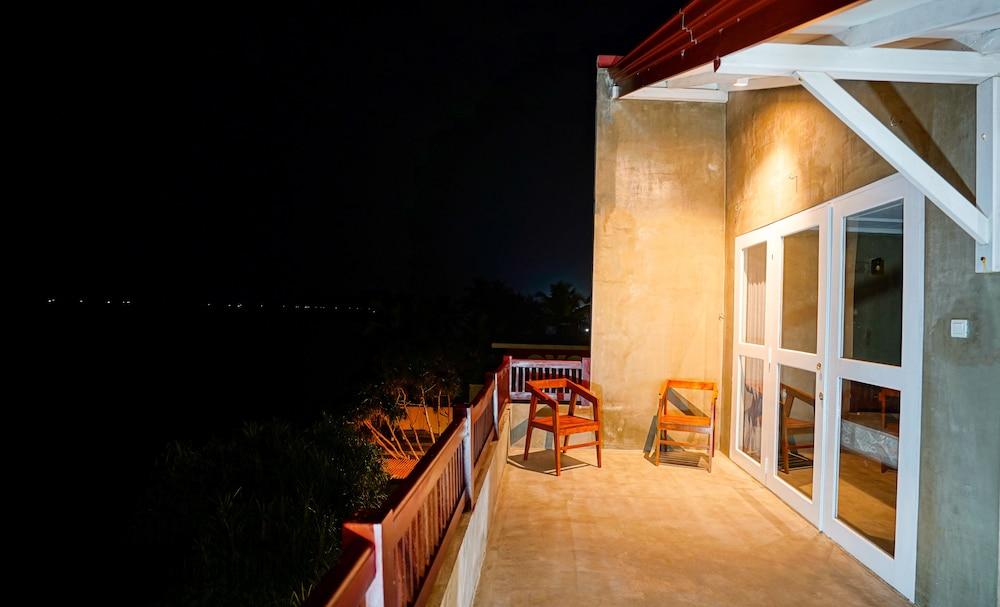 Beyond The Sea By Ceylonese