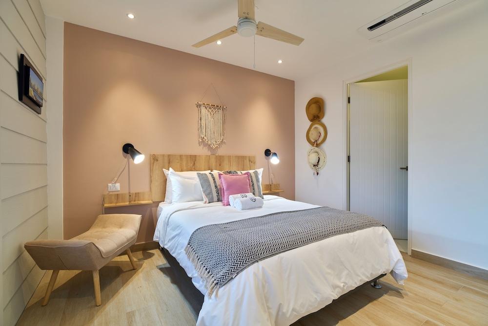 Comfy Love Nest w/ Private Pacific View