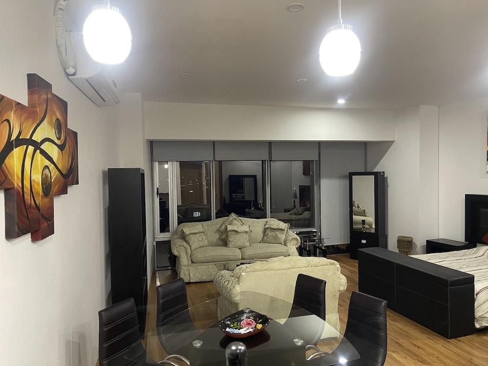 The Plaza Residenses