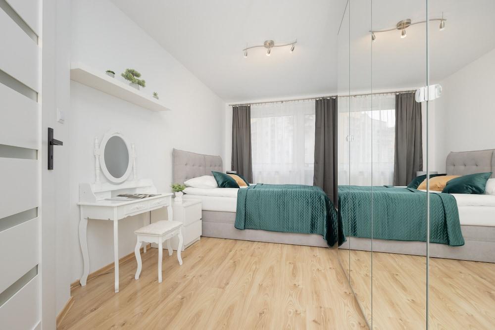 Apartment With Two Balconies by Renters