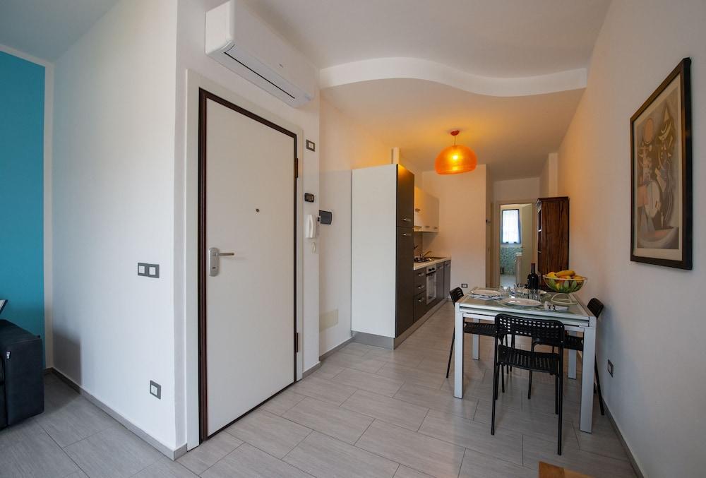 Argo in Cattolica With 1 Bedrooms and 1 Bathrooms