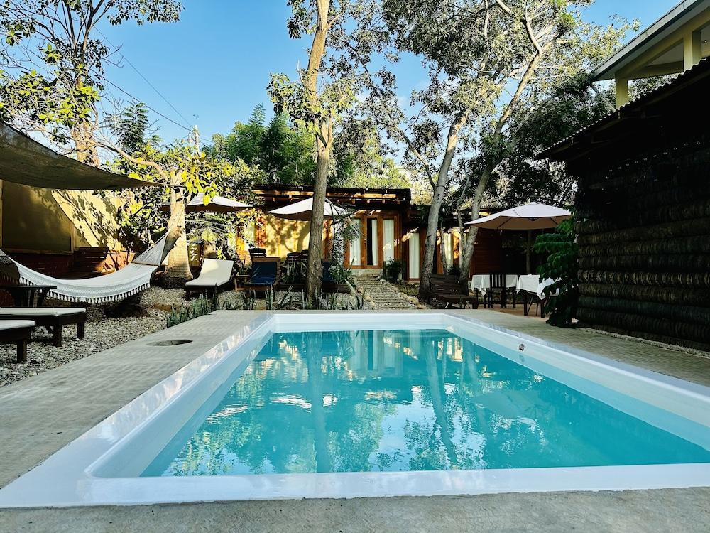 Hotel Capsula Vive Surf