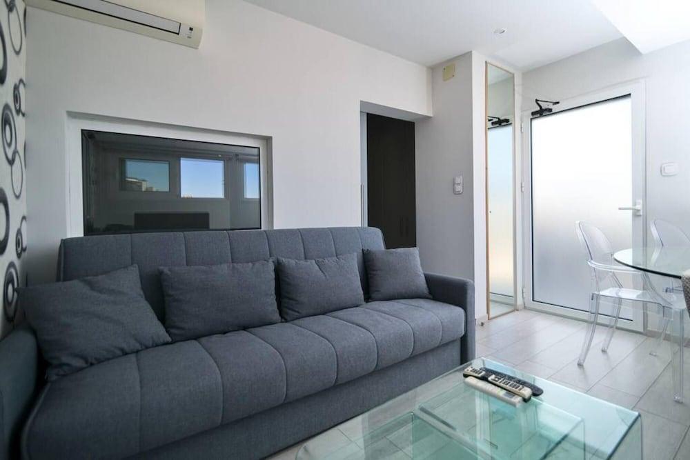 Acropolis Junior Suite