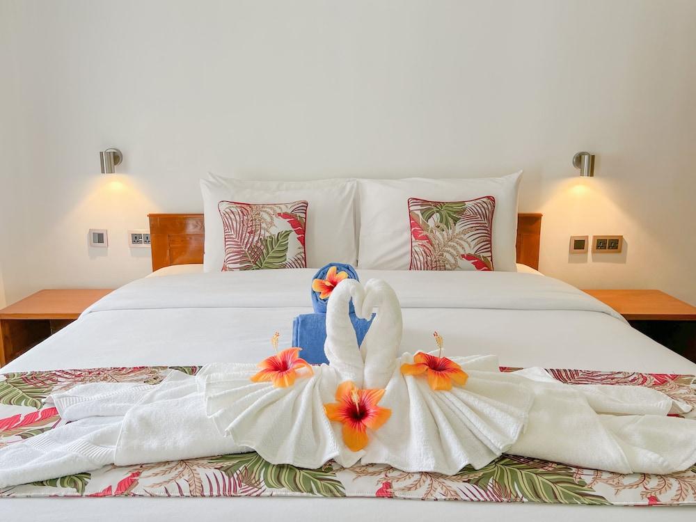 Palm Holiday Apartments