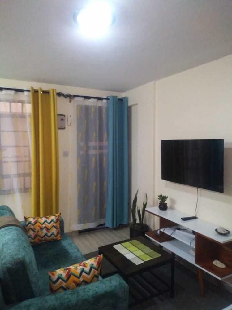 Lux Suites Vet Studio Apartments