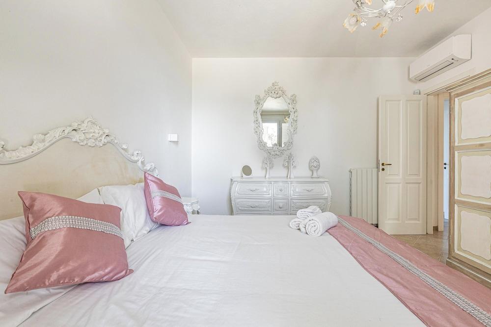 3703 Borgo Dulcedo by Perle di Puglia