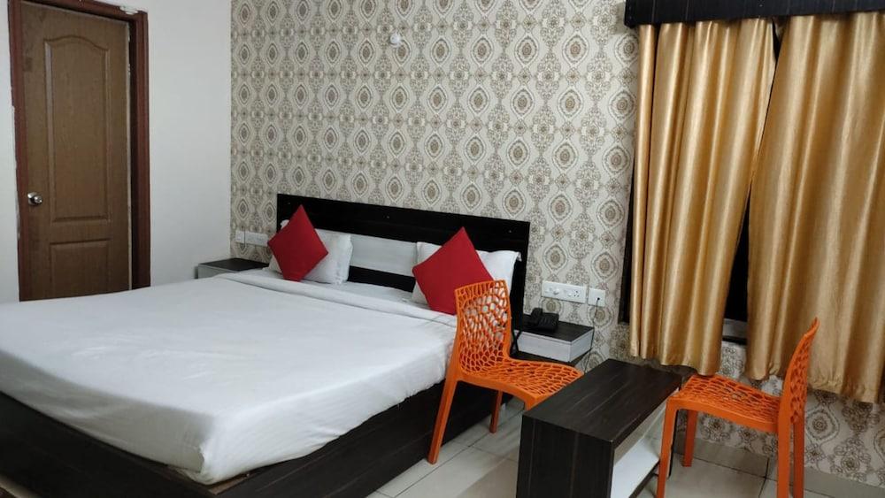 Goroomgo Blue Bell Bhubaneswar