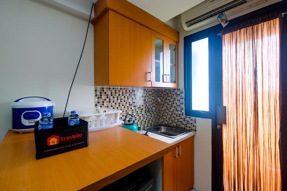 Comfortable Studio At Kebagusan City Apartment