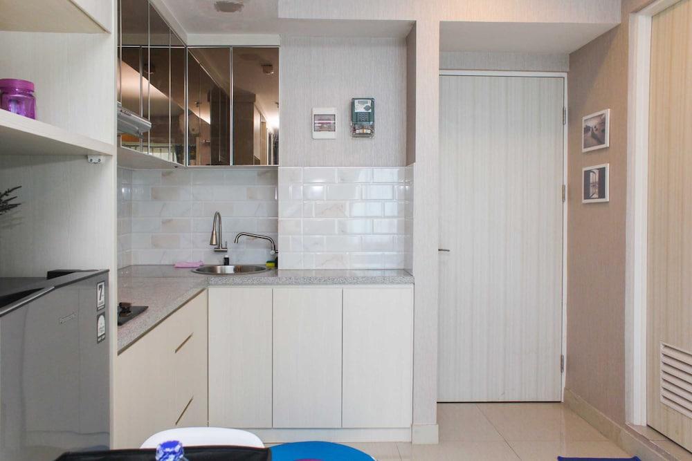 Comfort And Best Deal Studio At Grand Kamala Lagoon Apartment