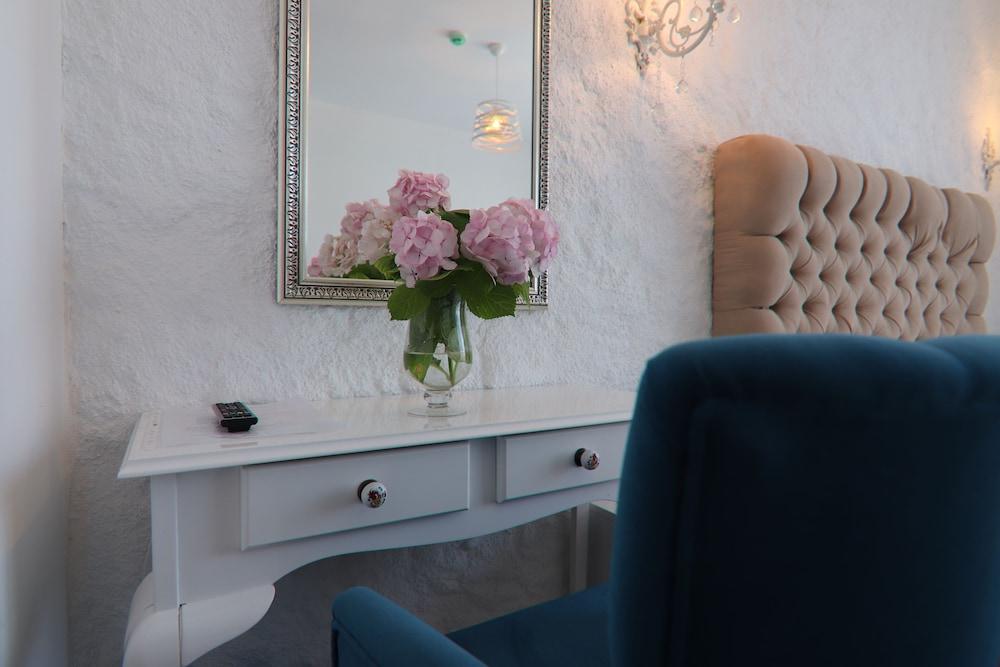 Lavinia Garden Alaçatı