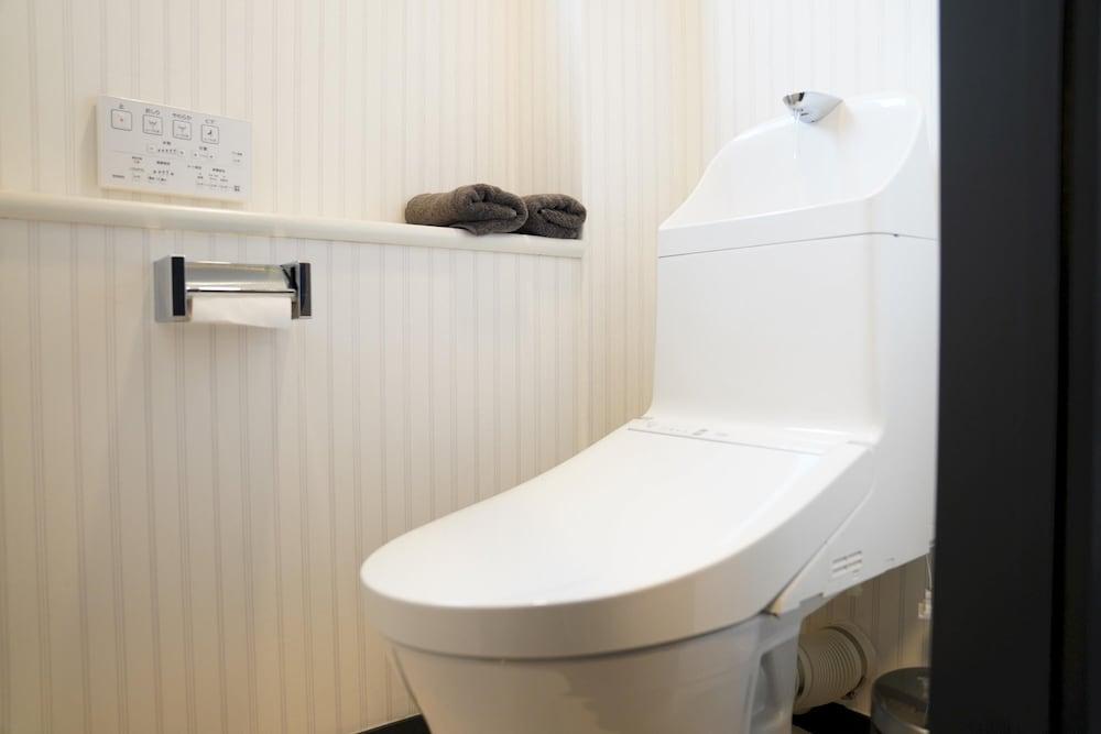 Penthouse 1-bedroom Flat in Hiroo Shibuya