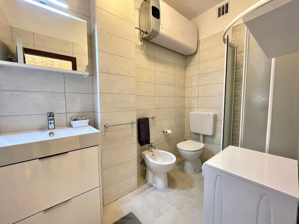 Modern Flat With Pool View Balcony