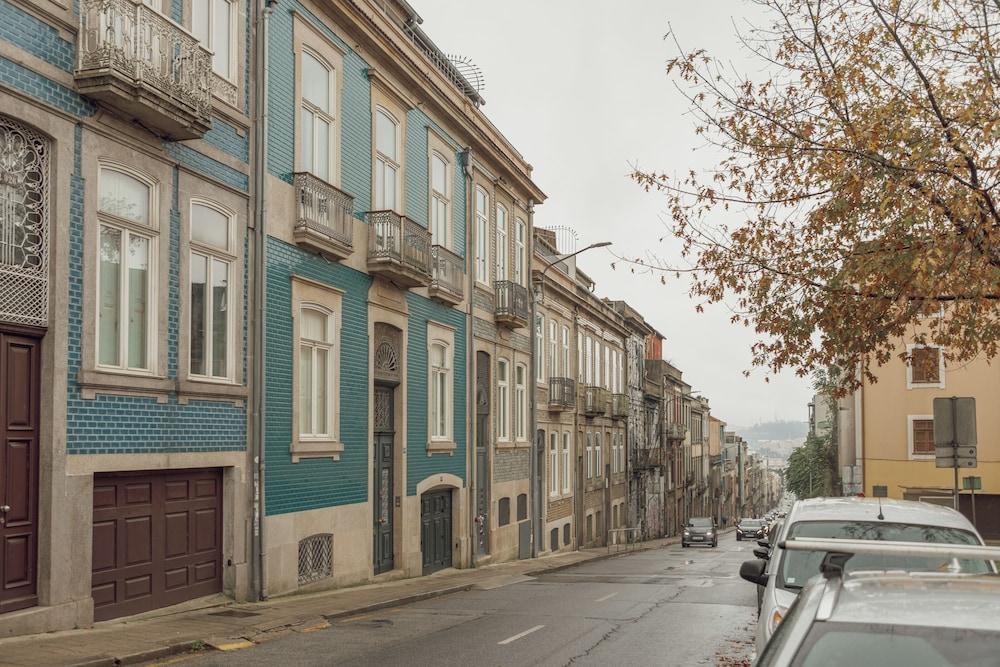 Home with a Pool by Vacationy