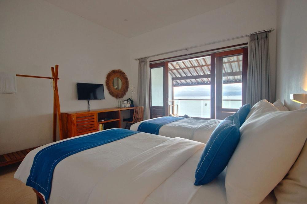 Playgrounds Wave Lodge