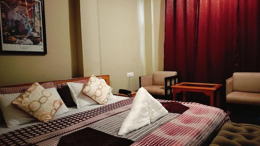 Paradiso Guest House