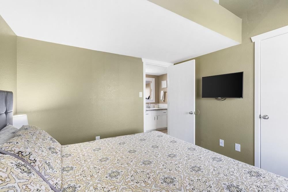 Inside City Limits of Branson