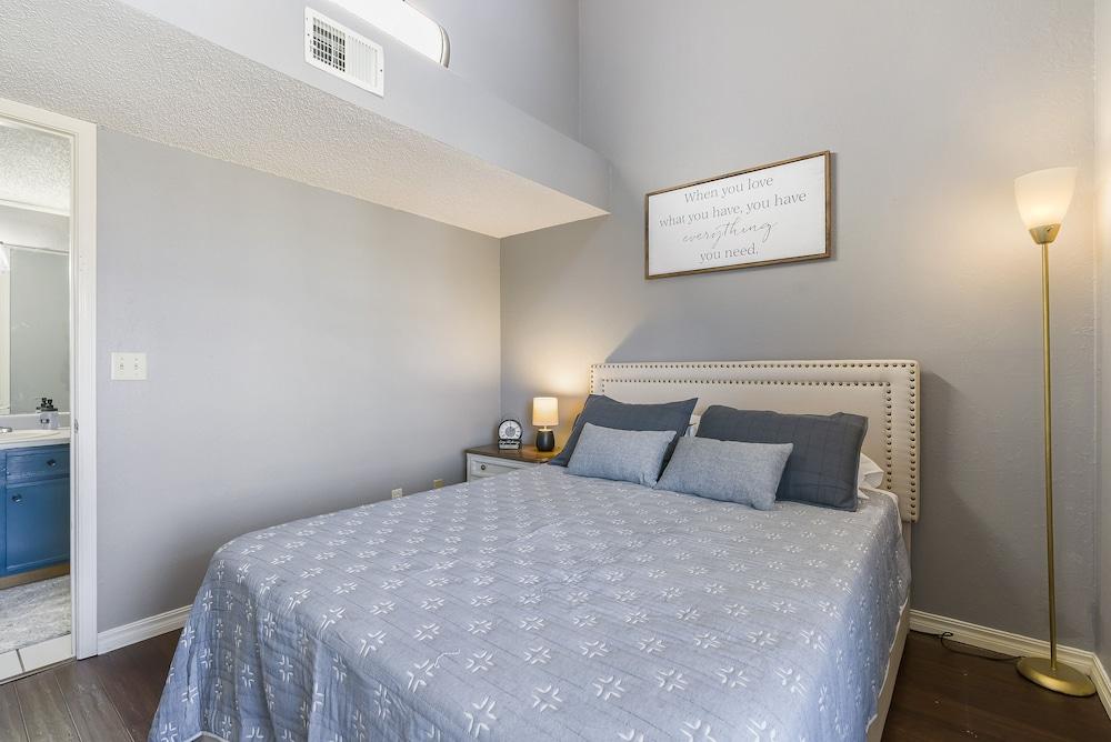 Memories in Branson 2 BDR in Amazing Location!