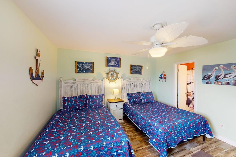 Summer House West C202