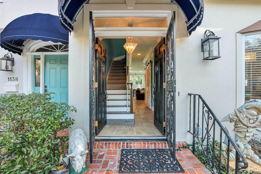 St Simons Island Townhome w/ Balcony + Ocean View!