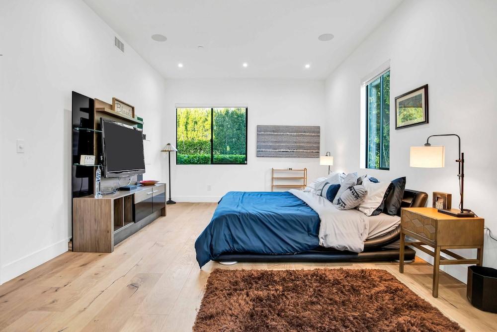 Wellesley by Avantstay 2 Miles to Beach