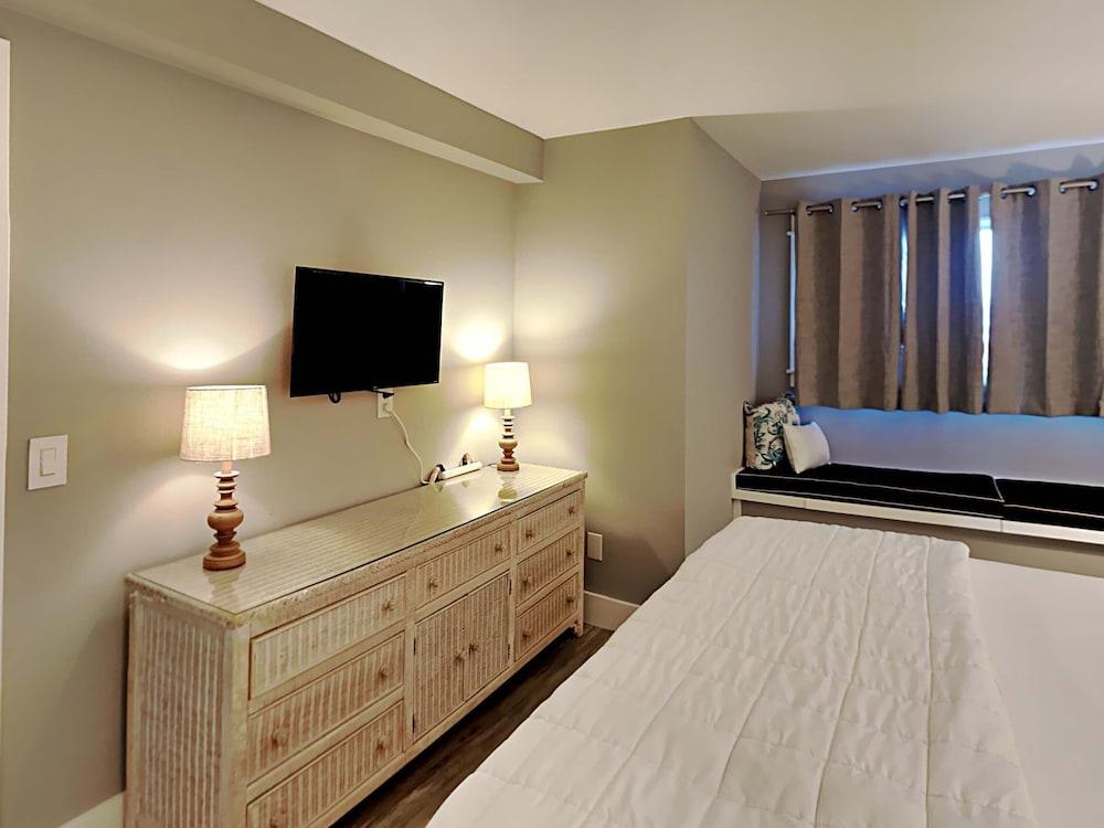 Summit Beach Resort by SVR