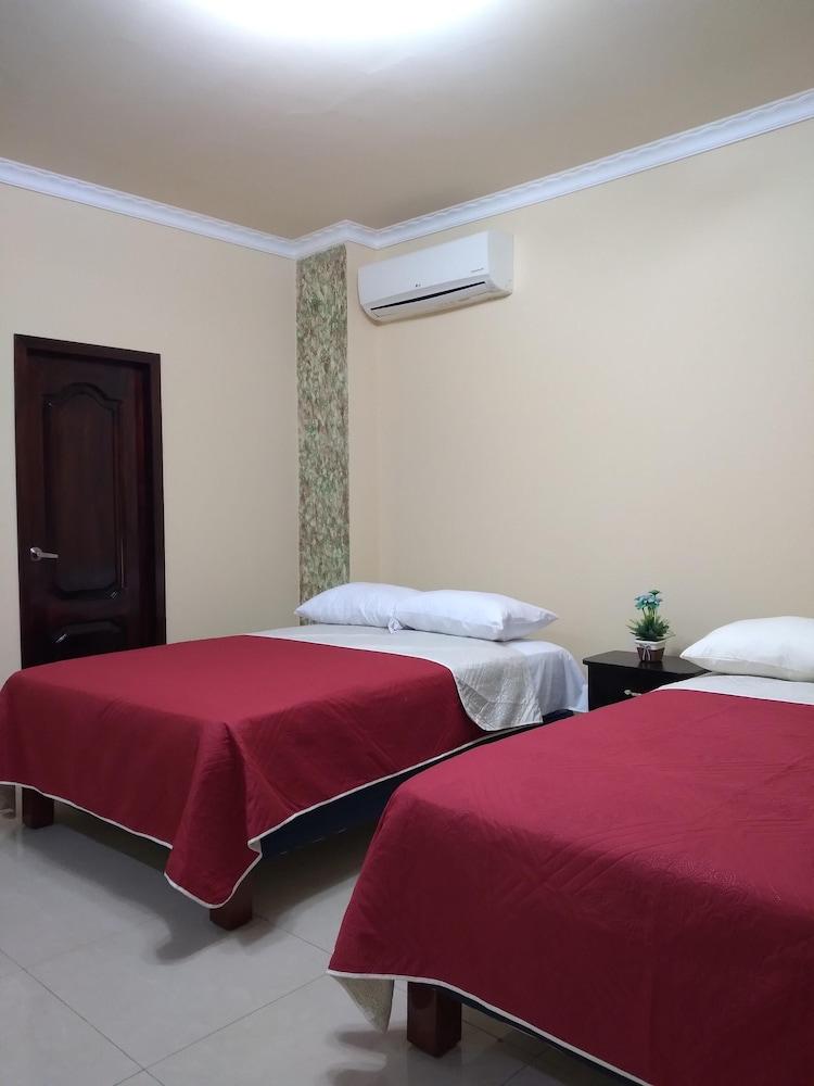 Hotel Vanderkris Chone