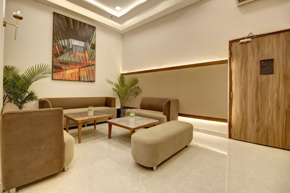 Saltstayz Premier - Golf Course Extension Road