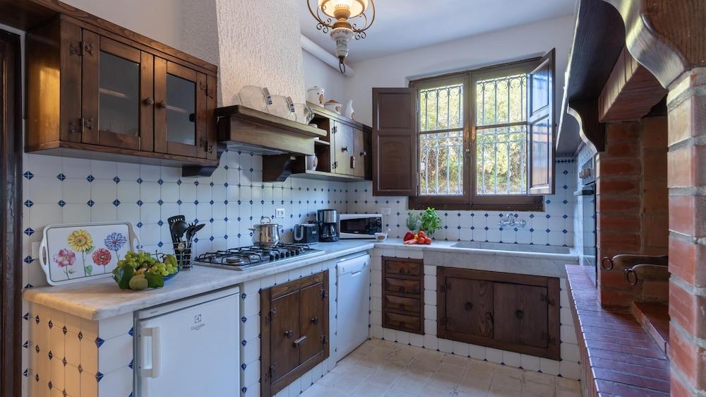 Villa Ai Venti 8 Emma Villas