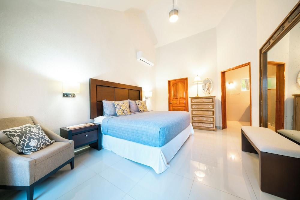 Villa Perla 15 At Playacar phase ll NAS