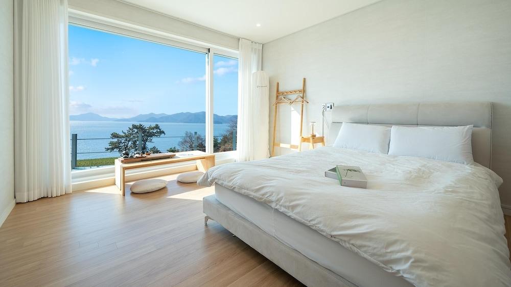 Namhae Mansion Morak