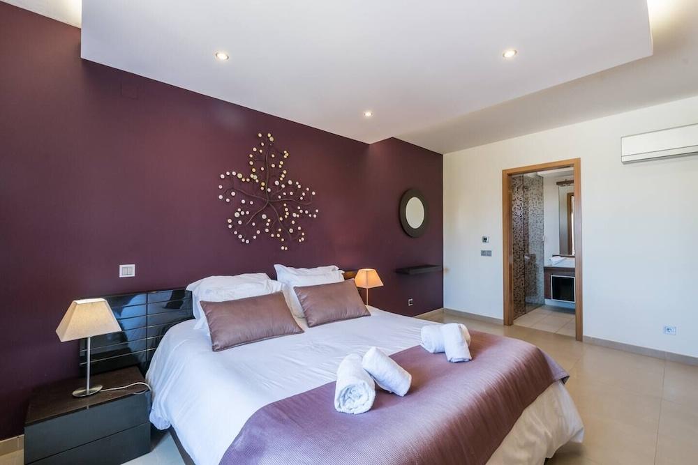 Captivating 2-bed Apartment in Praia da Luz