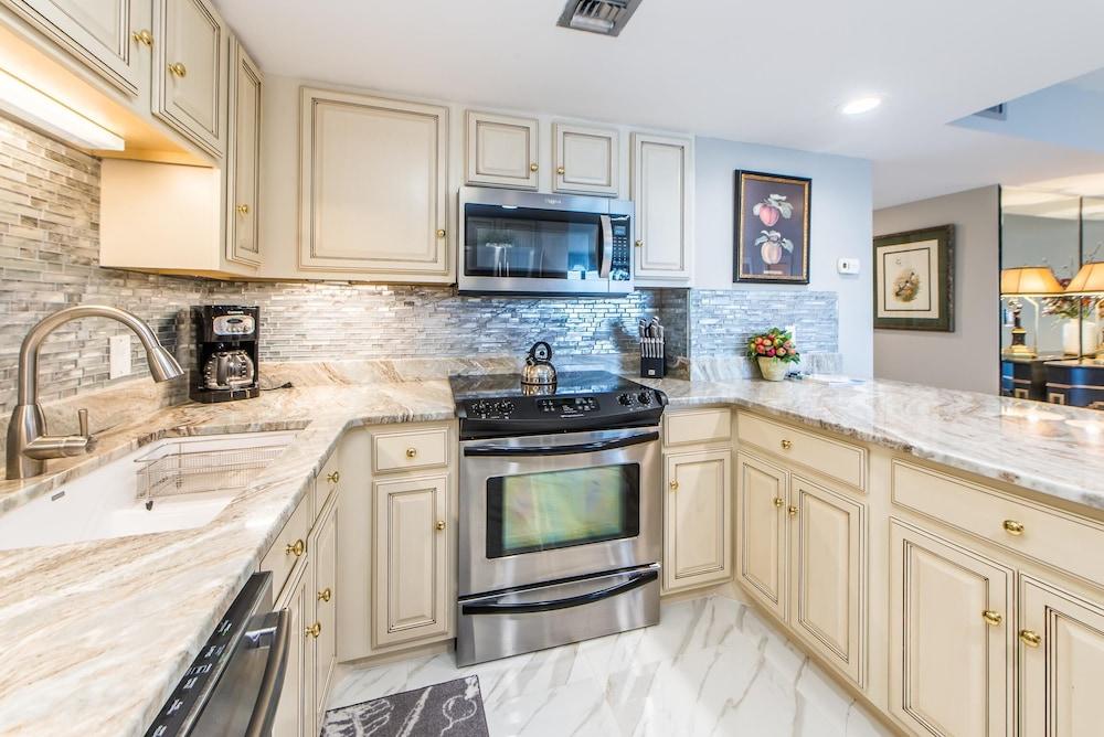 Waterview Towers 202