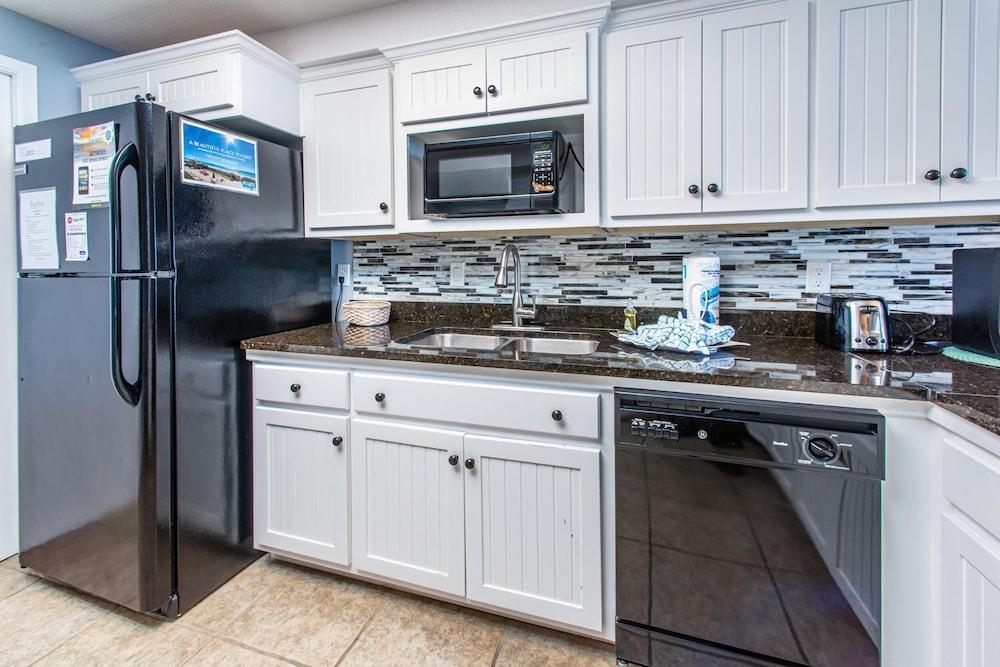 Shoreline Towers 3073