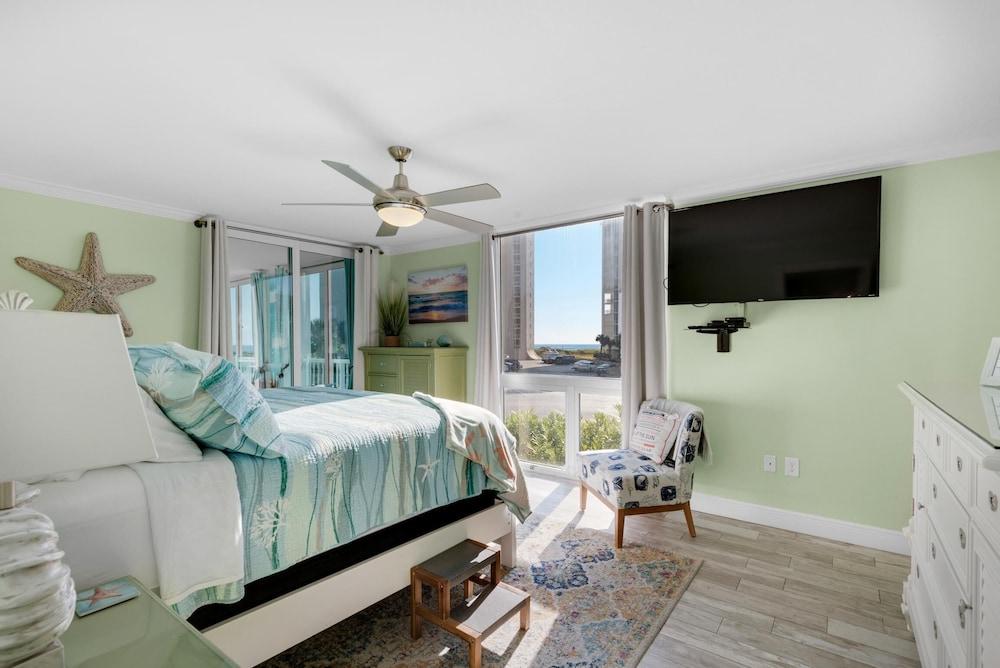 Shoreline Towers 3026