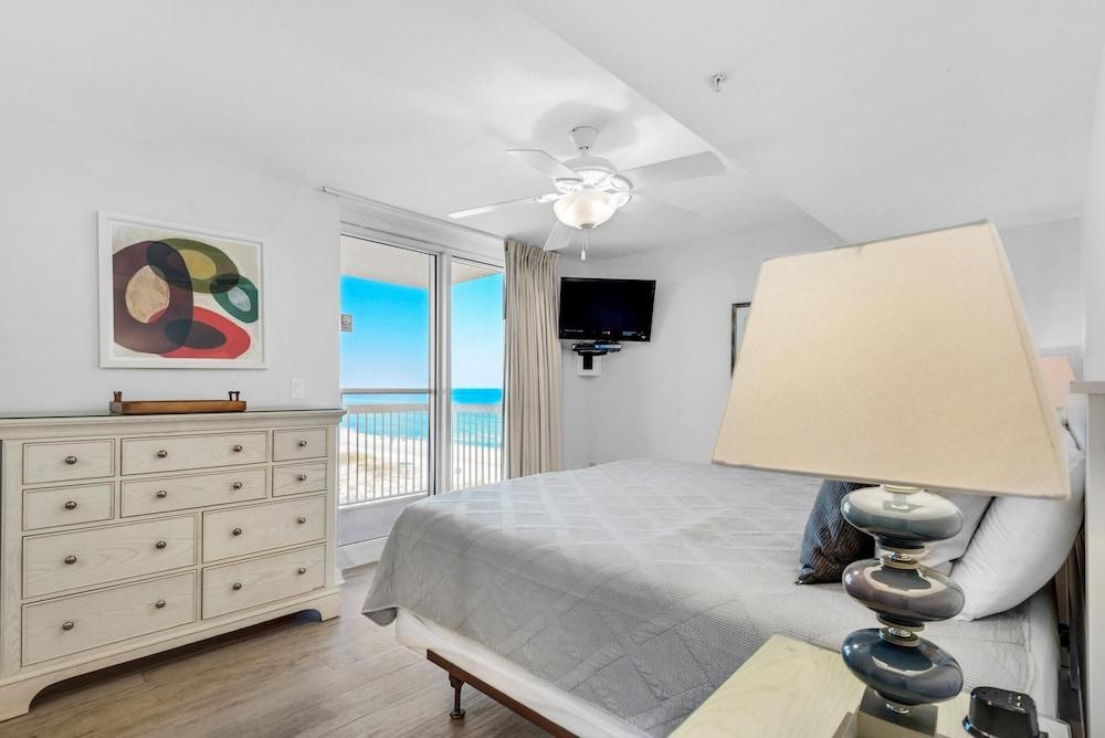 Pelican Beach Resort 501